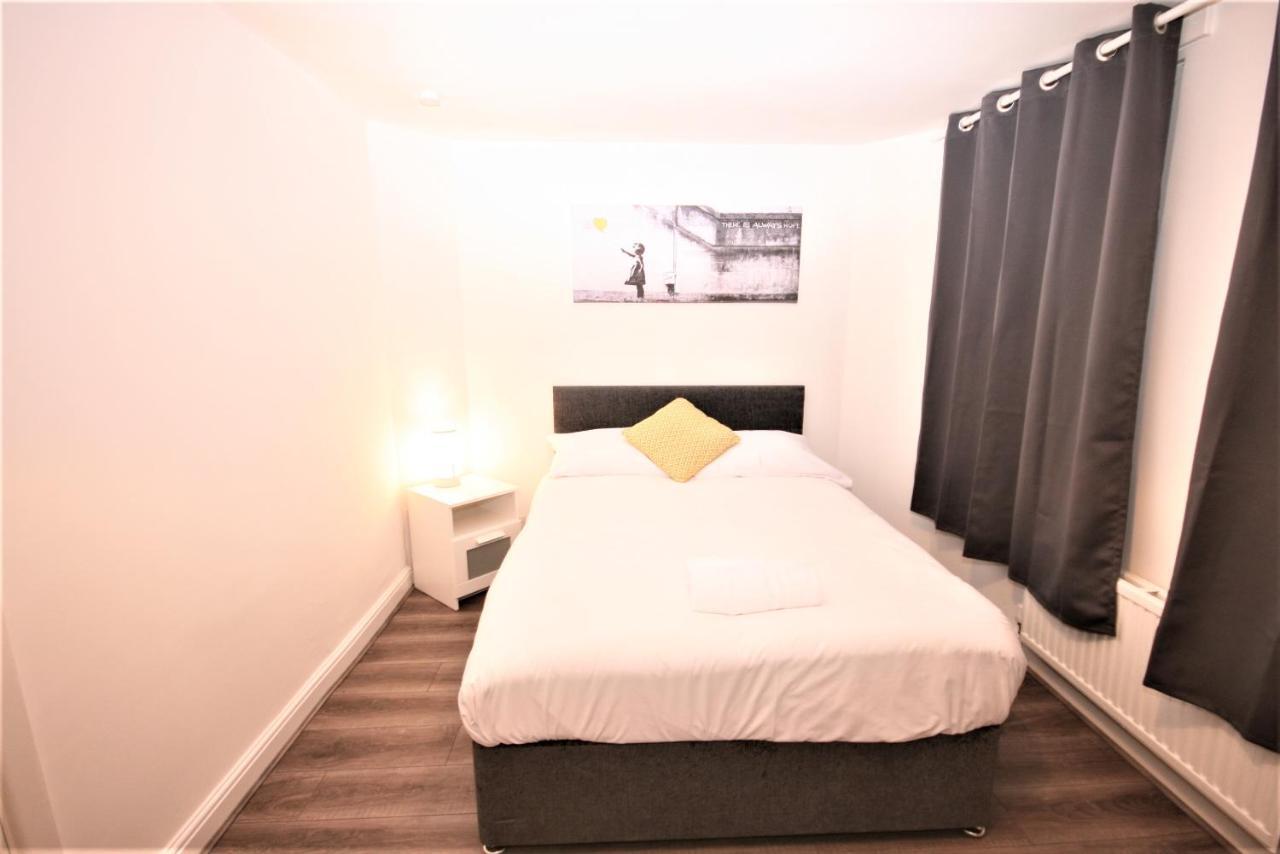 The Aldgate Rooms Londres Extérieur photo